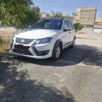 کویک rs مدل ۴۰۲ سفید مشکی
