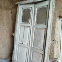 در چوبی قدیمی
