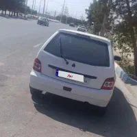 ماشین ۱۱۱ بی رنگ