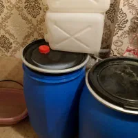 بشکه پلاستیکی ۲۲۰ لیتری و دستگاه گلابگیر ۶۰ لیت
