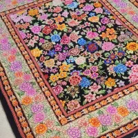 قالیچه دستباف m۳/۵ قم چله ابریشم فرش دستباف گلفرنگ