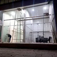 نصب و فروش و تعمیرات درب برقی کرکره و شیشه سکوریت
