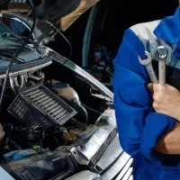 شاگرد مکانیک نیمه ماهر