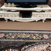 میز تلوزیون سلطنتی