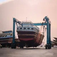 پوسته لنج چوبی