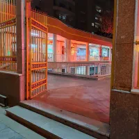 مغازه اشراق شمالی.دهنه4متر.تابلو خور.27متر