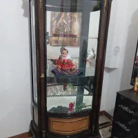 بوفه و زیرتلویزیون