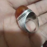 عقیق یمنی اصل