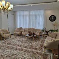 مبلمان ۸نفره بهمراه ناهارخوری ۴نفره مناسب جهیزیه