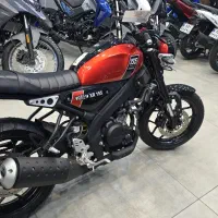 xsr قرمز