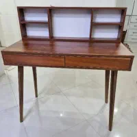 میز تحریر و میز آرایش