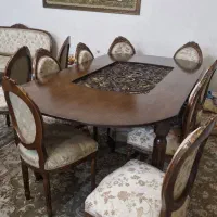 میز ناهار خوری ۸ نفره بسیار تمیز