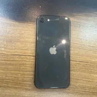 آیفون se2020