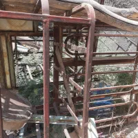 پنجره آهنی طرح دار