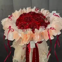 گل رز روبانی