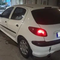 206سفید