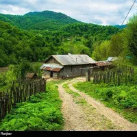 خانه روستایی نزدیک شهرستان بهار،تا همدان نیم ساعته