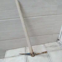 کلنگ|کلکسیون اشیاء عتیقه|ملایر, |دیوار