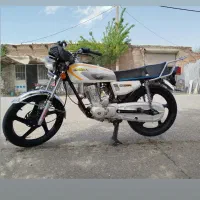 موتور سیکلت 200