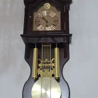 ساعت دیواری