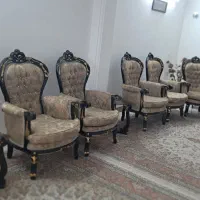 فروش مبل ۹ نفره سلطنتی بهمراه میزعسلی