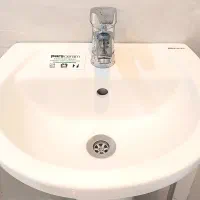 روشویی پایه دار پارس سرام در حد نو نو