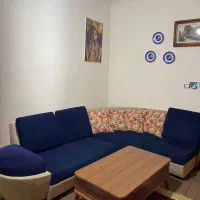 یک دست مبل همراه با میز ناهار خوری ۴ نفره