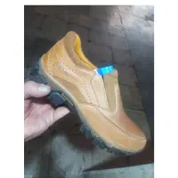 کفش اسپرت چرم نرم و راحت با کیفیت