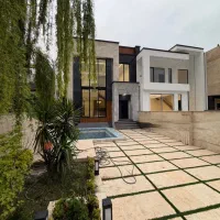 باغچه ویلا با استخر چهارفصل روف گاردن ۳۵۰متری
