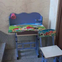 میز وتحریر آبی رنگ