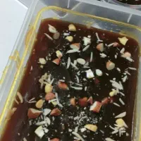 سفارش انواع حلوا و شیرینی پذیرفته میشود