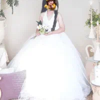 لباس عروس دخترانه بهمراه ژپون و تور و شنل