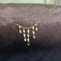 مقداری طلای ظریف،نو ،سبک ،مینیمال