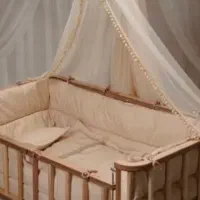 گهواره کنار تخت مادر مارک آنجل
