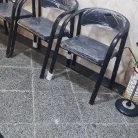 ۴ عدد صندلی انتظار در حد نو