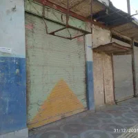 ملک کلنگی کنار خیابان
