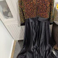 تعدادی لباس مجلسی