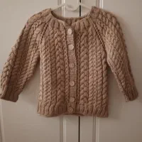 لباس و کاپشن. سرهمی و ژاکت  بچه دخترونه