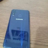 گوشی سامسونگ Galaxy A20 سلامت کامل به همراه کارتن