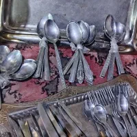 قاشق وچنگال وچاقو