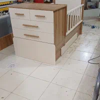 تخت وکمد دومنظوره