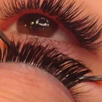 همکار در لاین اکستنشن مژه و کوتاهی نیازمندیم فوری