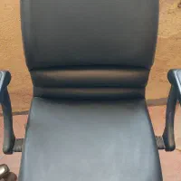 صندلی اداری چرخدار