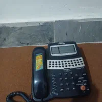 تلفن رومیزی.صفحه رنگی