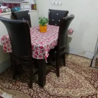 میز ناهار خوری چهار نفره فوری