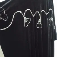 عبایی مخمل سنگدوزی
