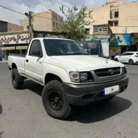 تویوتا هایلوکس