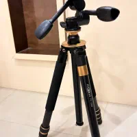 سه پایه دوربین عکاسی