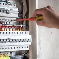 برقکاری ساختمان ، عیب یابی و نوسازی تابلو برق