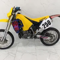 سوزوکیrmx250